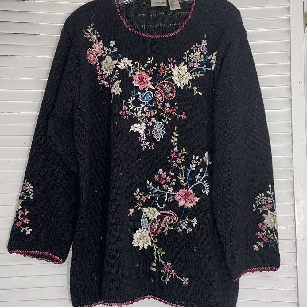 Vintage Newport News beaded,  embroidered sweater.  EUC.  Large